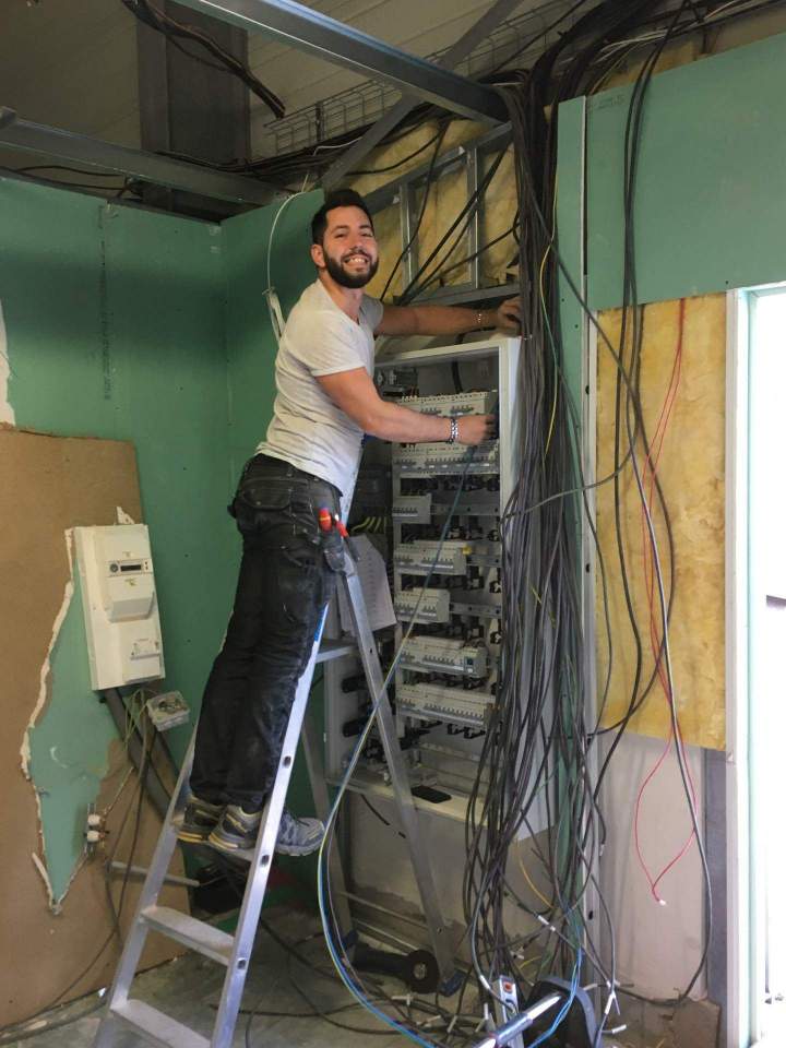Notre équipe en installation électrique à Saint Dié des Vosges